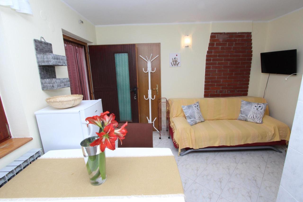 Apartment Amabile Rovigno Esterno foto